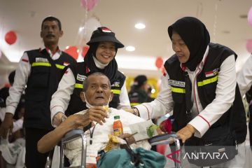 Jamaah calon haji Indonesia tiba di Mekah