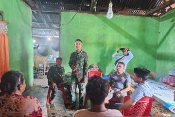 Satgas Opster TNI di Haruku sosialisasikan nilai Pancasila pada warga