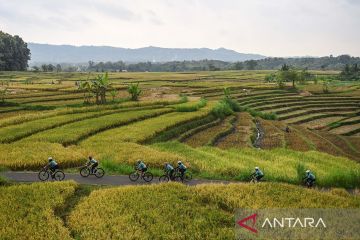 Serunya bersepeda ke Candi Borobudur pada ajang Qatar-Indonesia 2023 Year of Culture