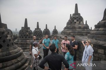 Peserta Culturide Qatar-Indonesia 2023 kunjungi Candi Borobudur