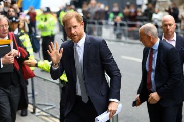 Pangeran Harry jadi saksi kasus peretasan ponsel oleh tabloid Inggris
