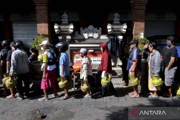 Operasi pasar gas elpiji 3 kg di Kota Denpasar