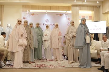 Siti Khadijah buka butik khusus mukena premium di Indonesia