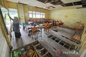 Sekolah rusak di Tanjung Jabung Barat