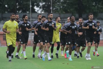 Latihan perdana Timnas Palestina di Surabaya