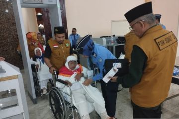 351 calon haji Kloter 20 berangkat ke Jeddah