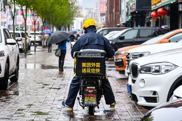 China perbarui peringatan biru untuk cuaca konveksi yang parah