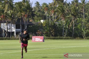 Pesepak bola Inggris Jesse Lingard berkunjung ke TC Bali United