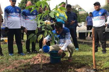 24 wali kota tanam pohon bersama tutup rangkaian Raker APEKSI