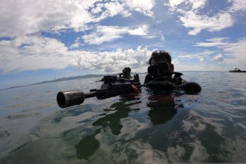 Satkopaska Koarmada III latihan perang laut khusus di Sorong