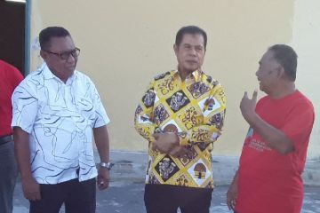 KKP beri bantuan mesin rantai pendingin ikan portabel ke Diskan Biak