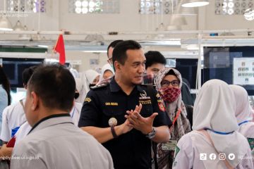 Sasar Kalangan Pelajar di Tiga Kota, Bea Cukai Gelar Sosialisasi Berbagai Ketentuan Ini