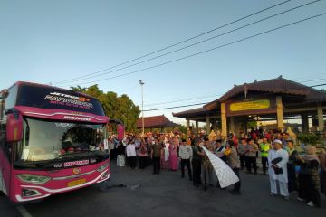 Pemkab Ponorogo berangkatkan 69 calon haji menuju Tanah Suci