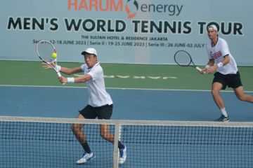 Dua ganda Indonesia melaju ke semifinal Harum Energy Tennis Seri II