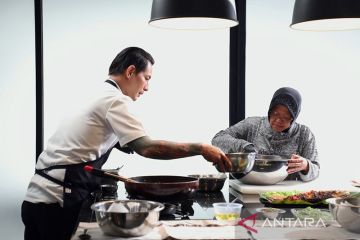 Mensos gandeng Chef Juna beri pelatihan masak bagi masyarakat Kupang