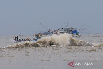 BMKG: Waspada gelombang tinggi hingga 4 meter di perairan Indonesia