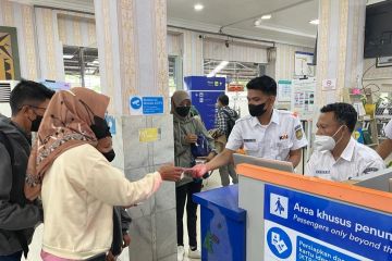 KAI Divre IV Tanjungkarang sediakan 13.656 tiket libur Idul Adha 