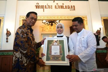 Sri Sultan beri penghargaan pada Putri Ariani