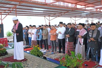 Ribuan warga Indonesia di Brunei shalat Idul Adha di KBRI