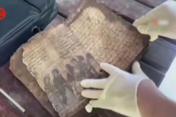 Aparat Turki sita Alkitab Ibrani berusia 1.100 tahun