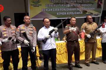 Kejari Jayapura musnahkan barang bukti 82 perkara tindak pidana