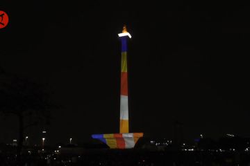 Long weekend, video mapping dan atraksi air mancur meriahkan Monas