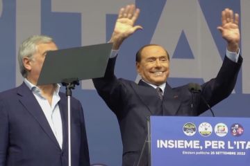 Mantan PM Italia Silvio Berlusconi meninggal dunia