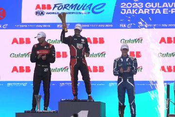 Pascal Wehrlein menang di race 1 Formula E Jakarta