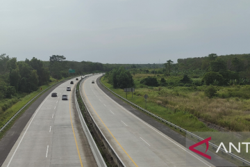 Arus balik kendaraan pemudik ramai melintasi tol Lampung