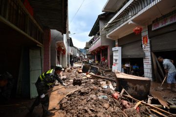 Sekitar 95.000 orang terdampak hujan lebat di Hunan, China tengah