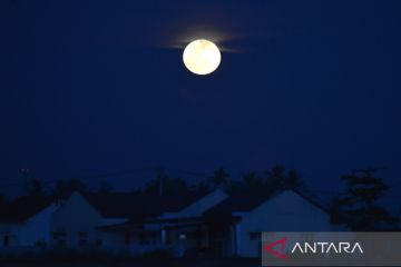 FOTO - Fenomena supermoon di Aceh