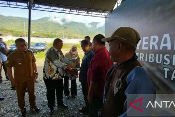 107 warga penghuni huntap Duyu Palu terima sertifikat tanah