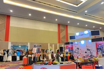 Puluhan UMKM mempromosikan produk di ISMI Mihrab Expo 2023