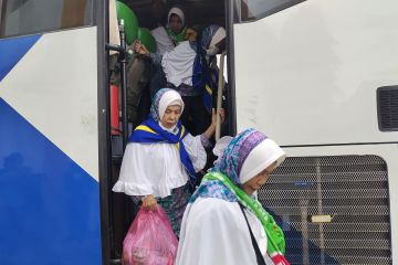 Kepulangan jamaah haji kloter pertama asal Lampung Utara