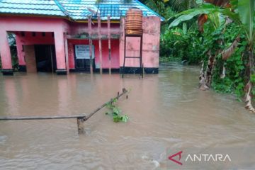 Hujan 2 hari beruntun, 5 desa di Bengkulu Utara alami banjir & longsor