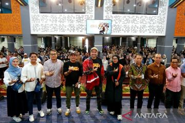 Aktor Tora Sudiro disambut meriah di Universitas Muhammadiyah Sumut