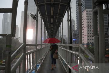 Seluruh wilayah DKI Jakarta diperkirakan hujan pada Kamis siang