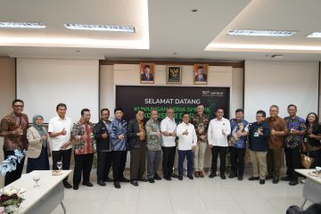 Smart Factory Schneider Electric terima kunjungan Komisi VII DPR RI