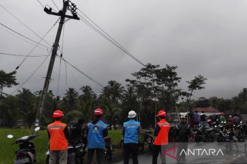 Pasokan listrik akibat banjir lahar dingin Semeru dipulihkan PLN