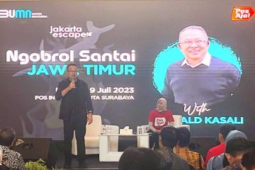 Rhenald Kasali memaparkan keberhasilan transformasi Pos Indonesia
