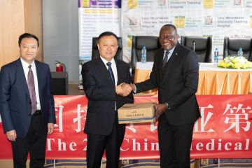 Tim medis China sumbang pasokan ke rumah sakit di Zambia