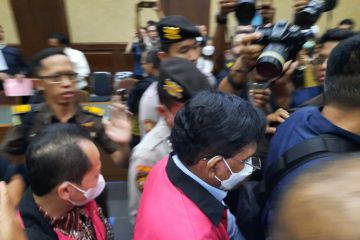 Hakim bacakan putusan eksepsi Johnny Plate pekan depan