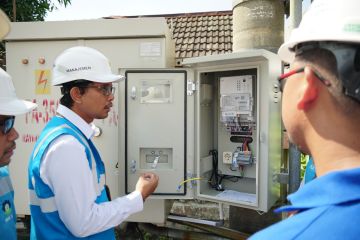 PLN menargetkan pasang 84 ribu lebih "Smart Meter AMI" di Sidoarjo