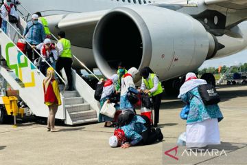 328 haji Kloter 2 Embarkasi Banjarmasin-Kalsel tiba di Tanah Air