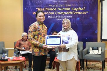 Peruri meraih penghargaan Human Capital on Resilience Excellence Award