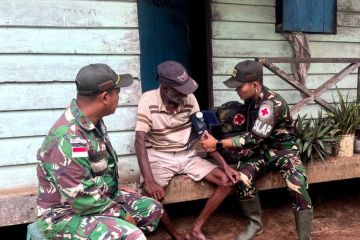 Satgas Pamtas RI-PNG beri pelayanan kesehatan gratis warga perbatasan
