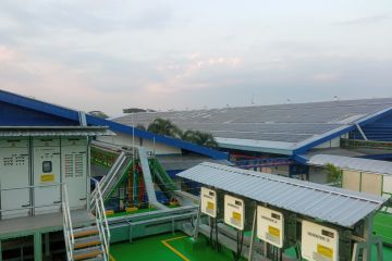 AQUA lewat PLTS 2.919 kWp membantu kurangi 3.340 ton karbon per tahun