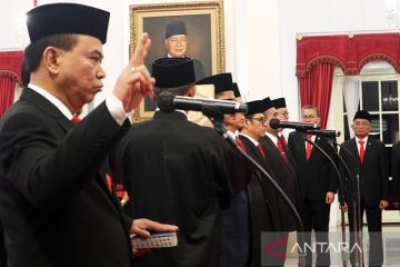 Presiden Jokowi lantik lima wakil menteri baru