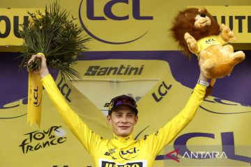 Jonas Vingegaard juara etape 16 Tour de France