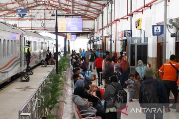 Jalur kereta Semarang sudah normal setelah kecelakaan KA Brantas-truk